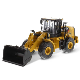 Diecast Masters Non Riding Toy Vehicle, Large, Multicolor