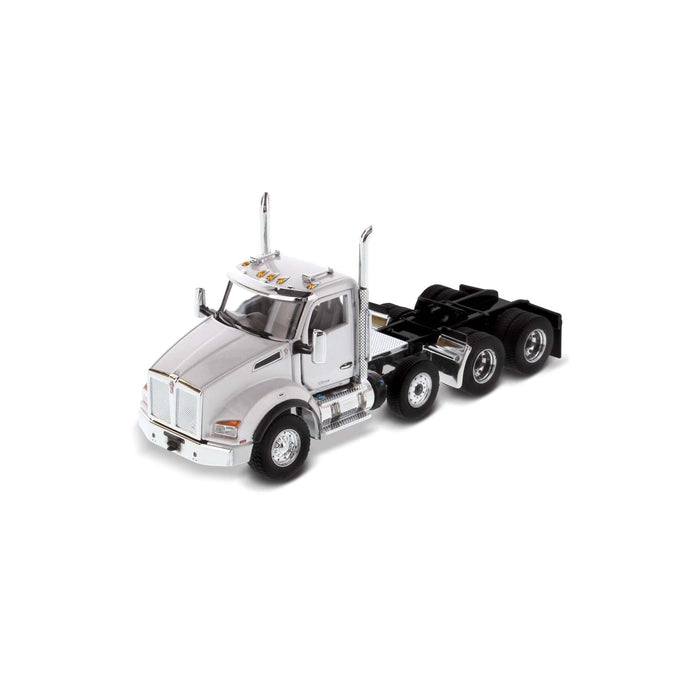 Diecast Masters Sculpture