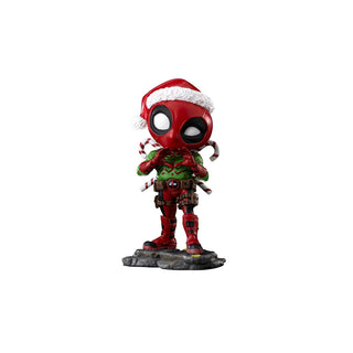 Iron Studios Figurine, 5.5 x 3.3 x 2.9 inches, Red