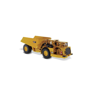 Diecast Masters Non Riding Toy Vehicle, 9.375 inches, Modern