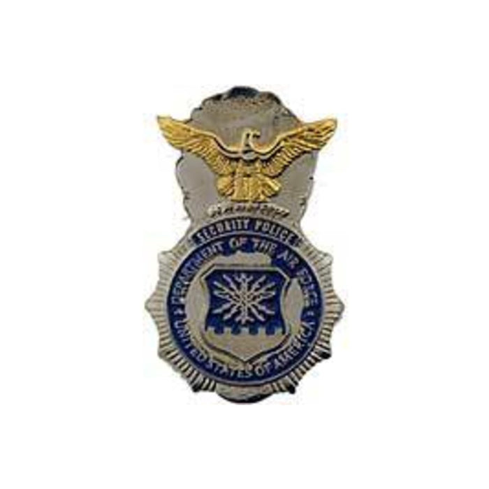 EE Apparel Pin
