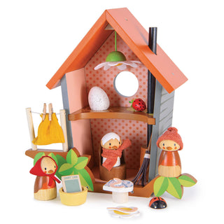 Tender Leaf Toys Toy Figure Playset, 10.63 x 4.13 x 10.43 inches / 27 x 10.5 x 2