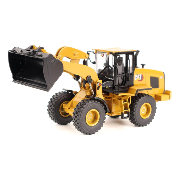 Diecast Masters Non Riding Toy Vehicle, 1:50 Scale, Yellow
