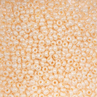 John Bead Craft Bead, 8/0 (3mm), Eggshell