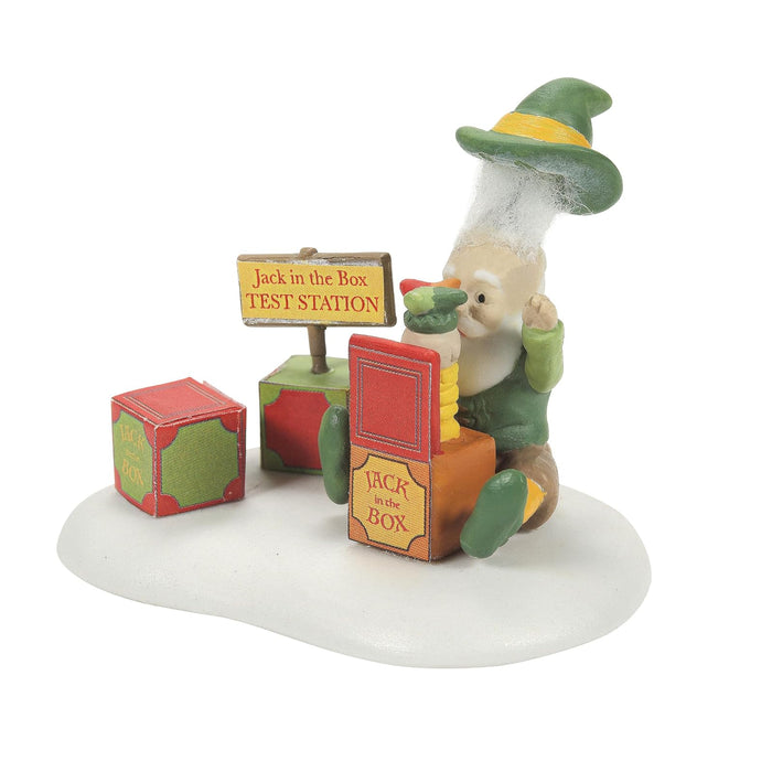 *Department 56 North Pole Village This One Passes Qc Figurine