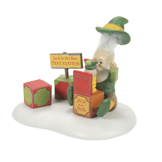 *Department 56 North Pole Village This One Passes Qc Figurine