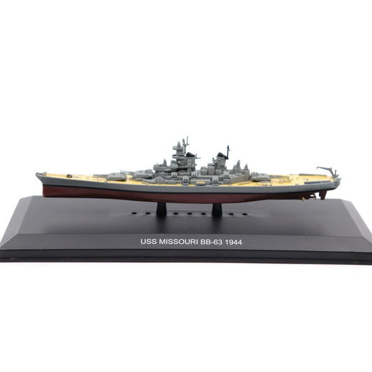 Motor City Classics USS Missouri BB-63 1944 - Legendary Battleships - 241944