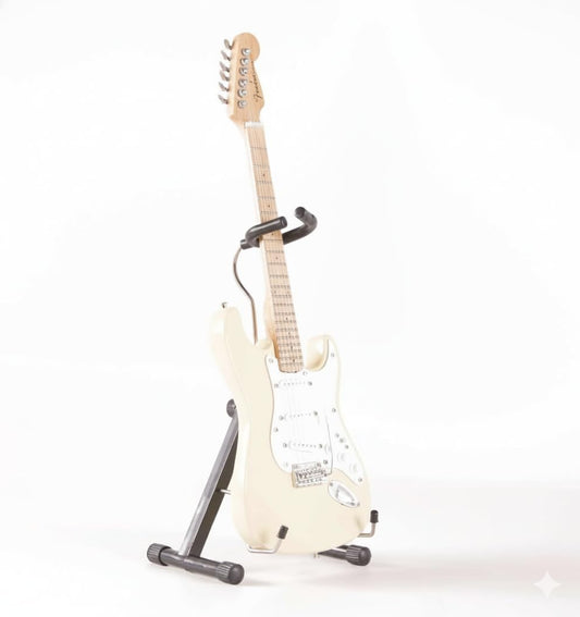 AXE HEAVEN FS-013 Licensed Fender Stratocaster Cream