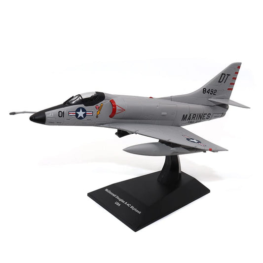 1:72 Scale Mcdonnell Douglas A-4C Skyhawk - Militaria Diecast by Motorcity Classics