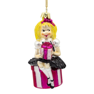 Eloise At The Plaza Glass Ornament