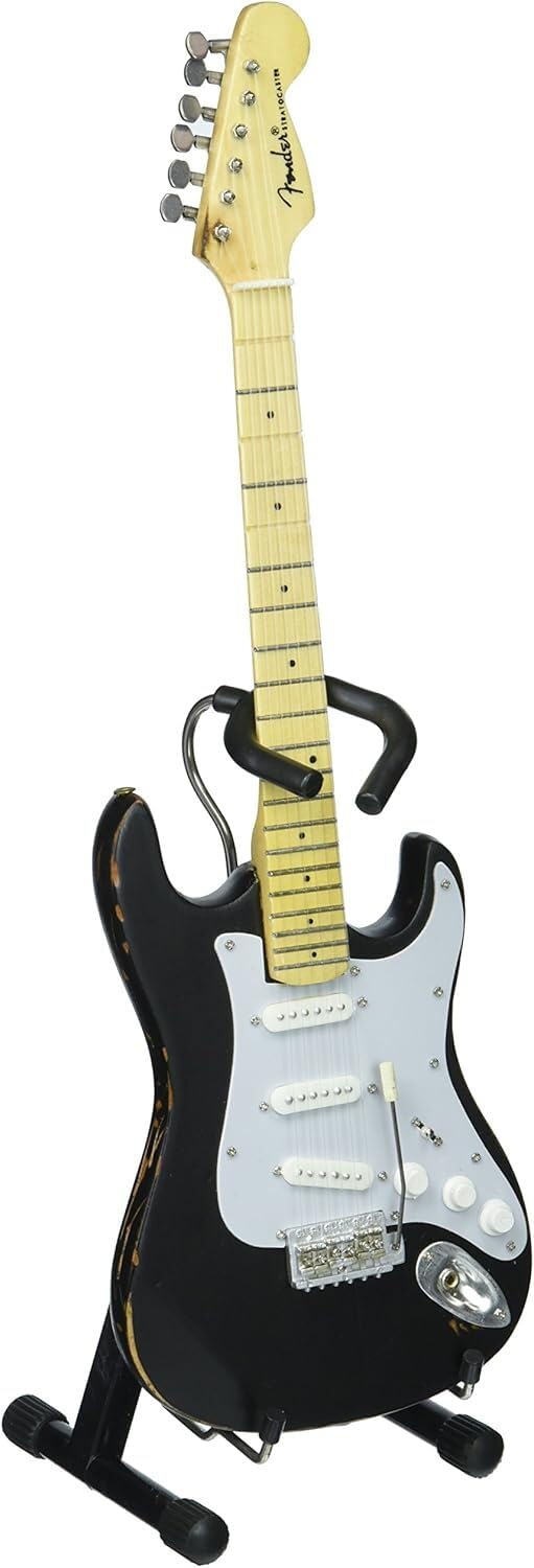 AXE HEAVEN FS-003 Licensed Fender Stratocaster Black Distressed