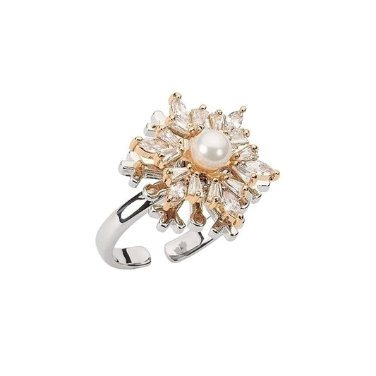 Roman Ring, Clear, Elegant