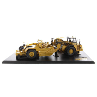 1:50 Cat 621K Scraper & CAT No.70 Scraper with D7 Track-Type Tractor - Diecast Masters - 85663 - Evolution Series