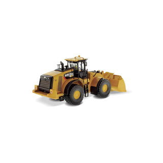 Diecast Masters Non Riding Toy Vehicle, Yellow, Modern