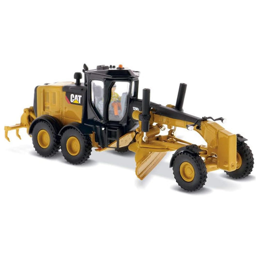 Diecast Masters Non Riding Toy Vehicle, 4.5 inches, Yellow