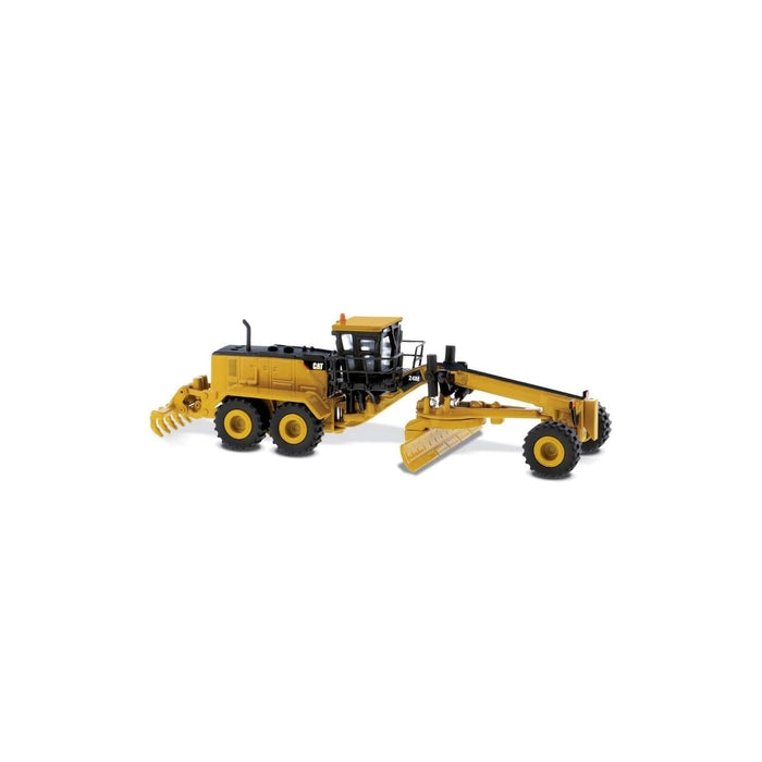 Diecast Masters Non Riding Toy Vehicle, Small, Yellow