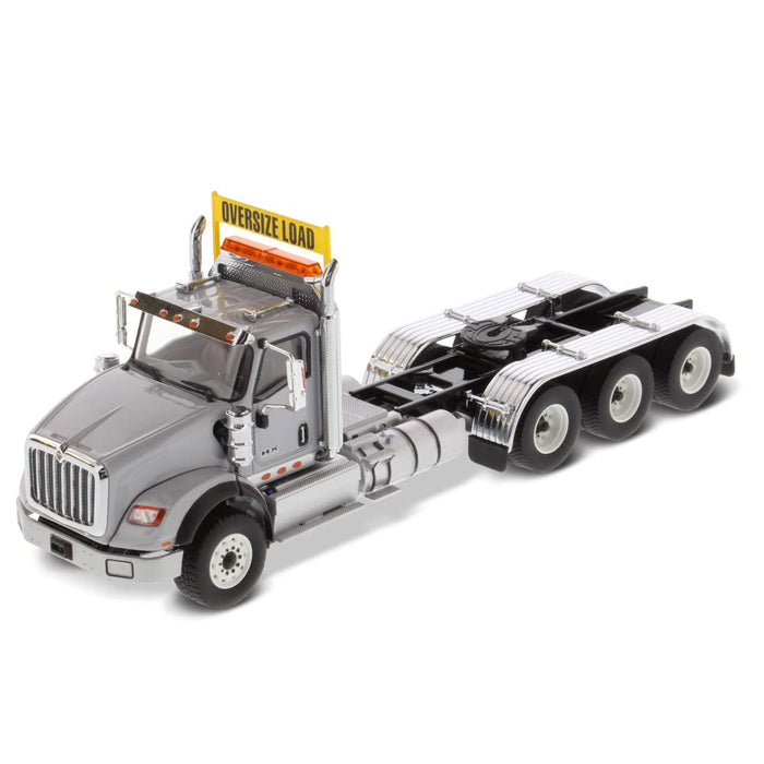 1:50 International HX620 SBFA Day Cab Tridem - Light Gray - Diecast Masters - 71011