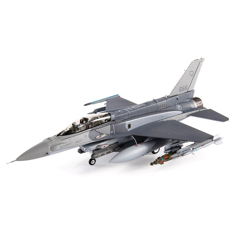 1:72 Scale Diecast | F-16D Fighting Falcon Republic of Singapore Air Force, 145th Fighter Squadron, 2015 | JCW-72-F16-019 | JC Wings