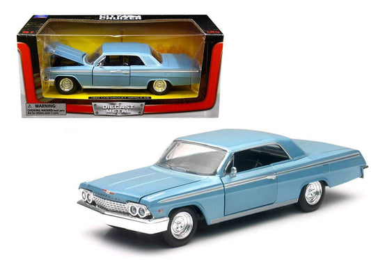 New Ray Toys Chevrolet 1962 Impala SS Blue 1/24 by New Ray 71843 B