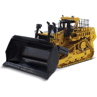 DM DIECAST MASTERS Diecast Masters 85567 CAT Caterpillar D11T CD Carrydozer with Operator High Line Series 1-50 Diecast Model