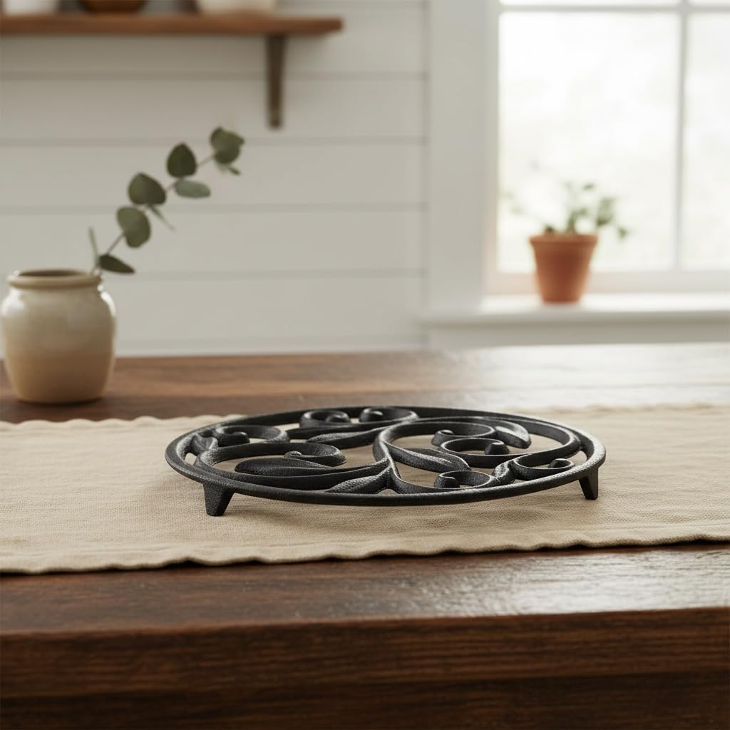 Comfy Hour Trivet, Black, Lodge
