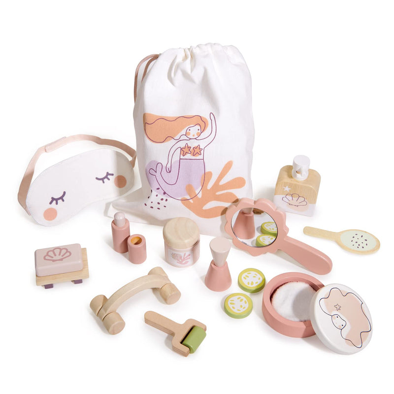 Tender Leaf Toys - Spa Retreat Set - 20 Piece Pretend Play Wood Pamper Set with Drawstring Bag - Develops Social and Language Skills - Age 3+