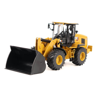 Diecast Masters Non Riding Toy Vehicle, 27.9 cm, Yellow