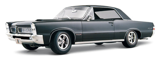 Maisto 1:18 Scale 1965 Pontiac GTO (Hurst Edition) Diecast Vehicle (Colors May Vary)