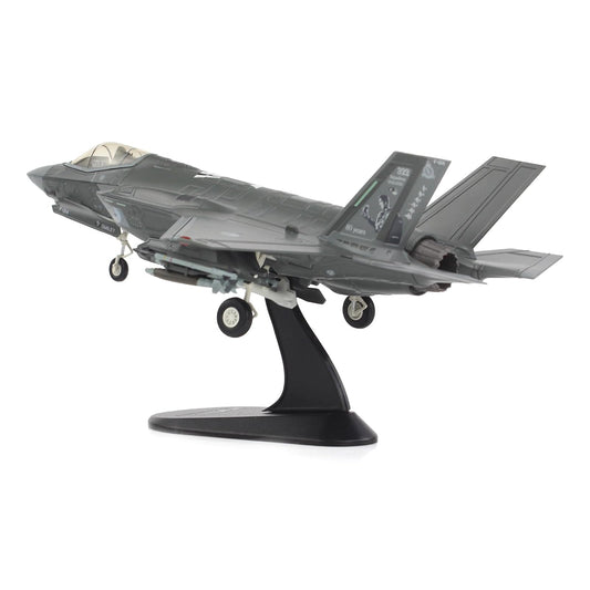 HM Hobbymaster Sculpture