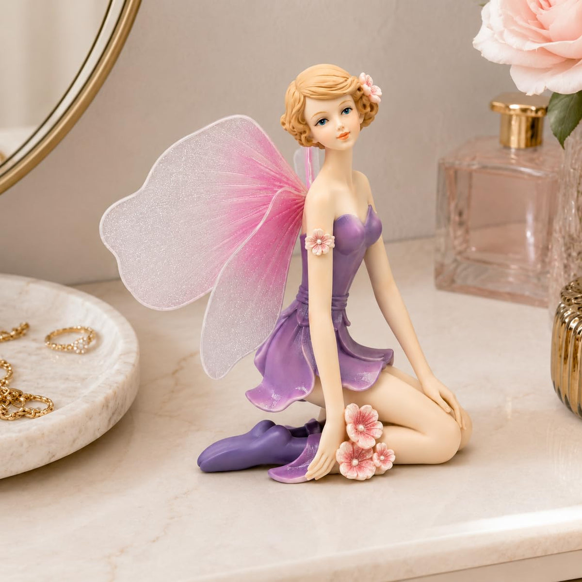 Comfy Hour Figurine, Compact, Pastel Violet Dress