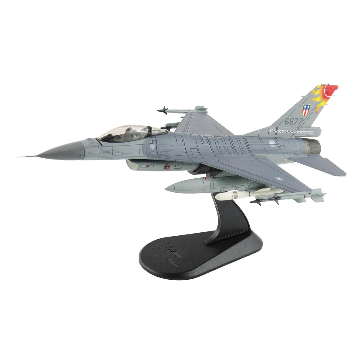 HM Hobbymaster Sculpture, Multicolor, Modern