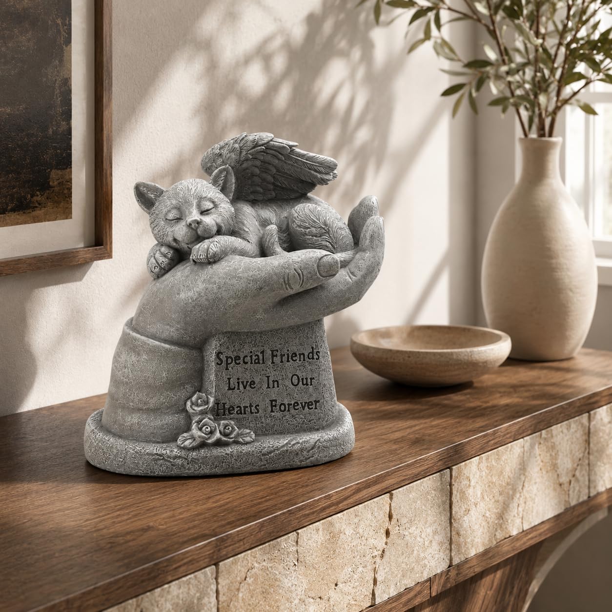 Comfy Hour Loving Memory Collection Resin Memorial Cat Angel in Hand Pet Statue, Handmade Beige, Faithful Memory of Cat's Bereavement, Special Friends Live In Our Hearts Forever