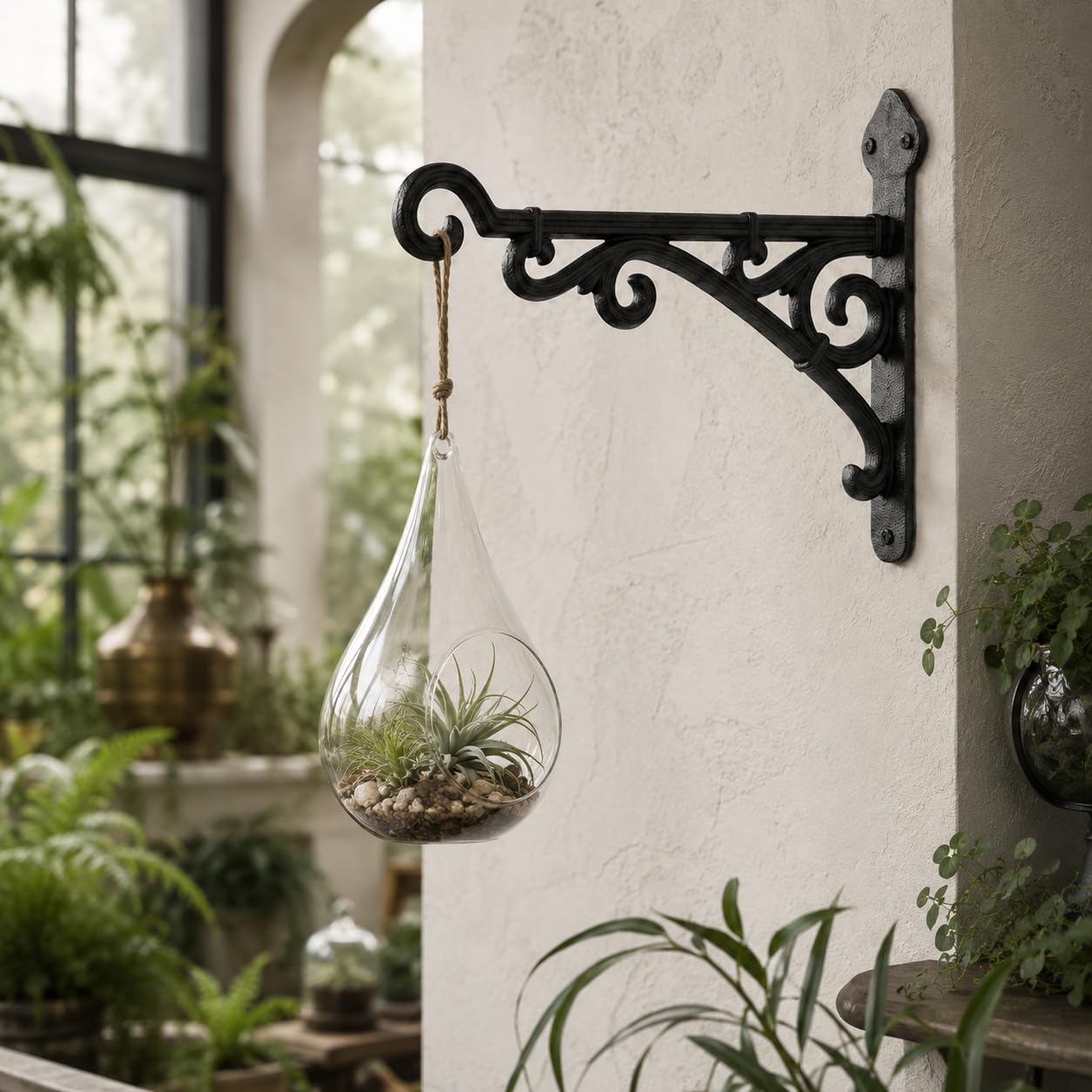 Comfy Hour Cast Iron Wall Mount Bracket - Primitive, Brown