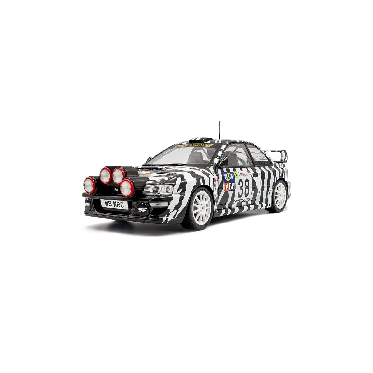 Solido Non Riding Toy Vehicle, 1:18 Scale, Bi-colour.