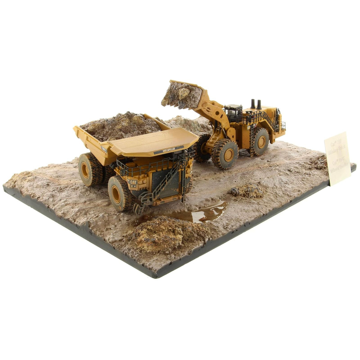 Diecast Masters Non Riding Toy Vehicle, 1:125 scale, Yellow