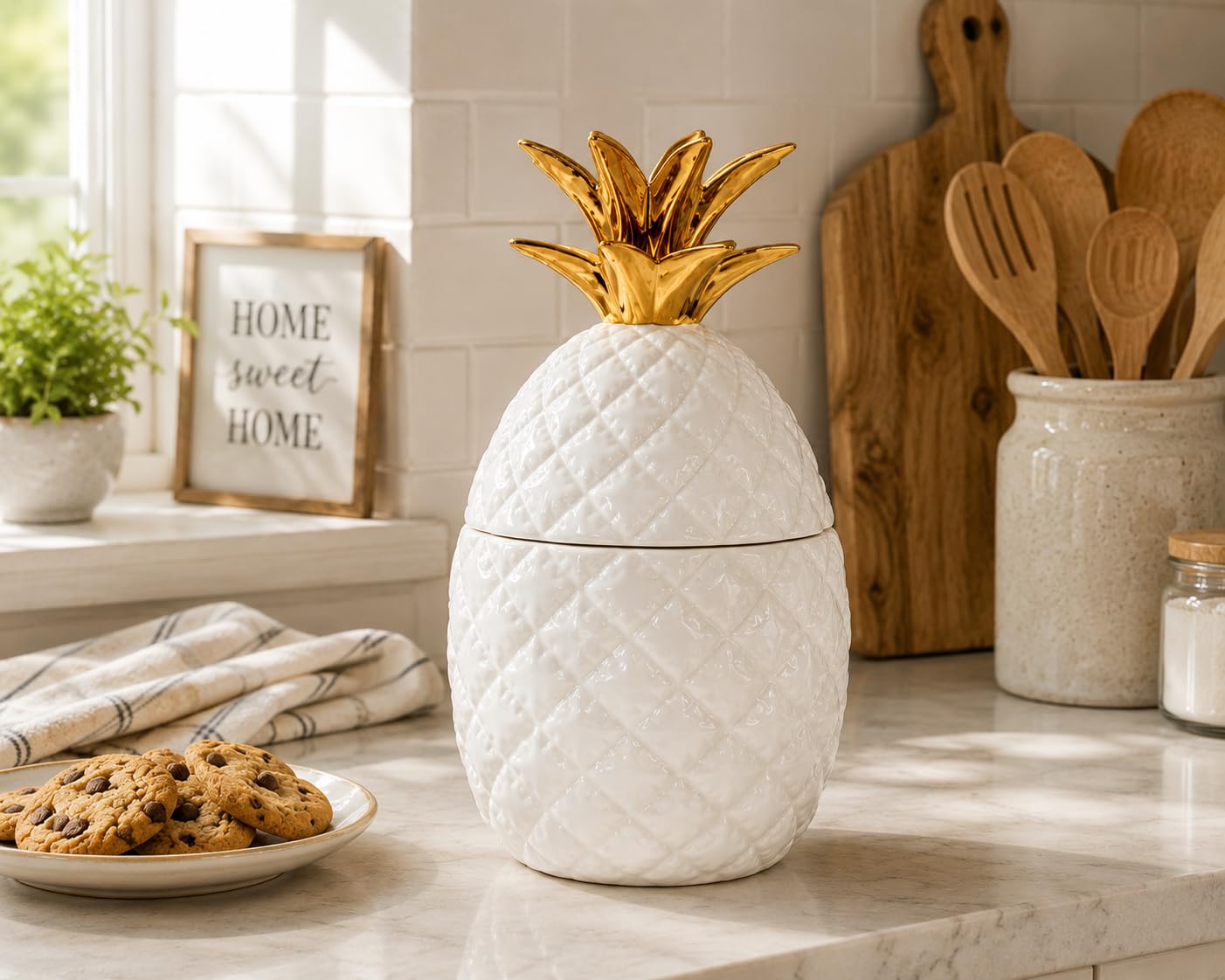 Comfy Hour Farmhouse Home Decor Collection 9" Pineapple Storage Jar Candy Jar Cookie Jar With Lid, High Gloss White and Gold Stoneware