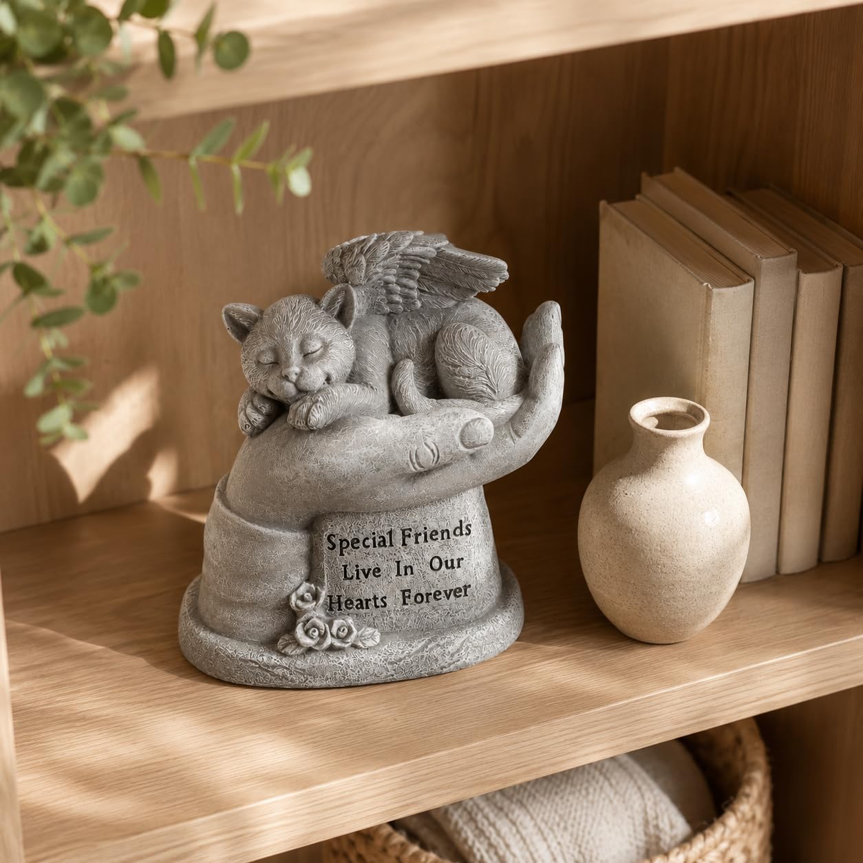 Comfy Hour Loving Memory Collection Resin Memorial Cat Angel in Hand Pet Statue, Handmade Beige, Faithful Memory of Cat's Bereavement, Special Friends Live In Our Hearts Forever