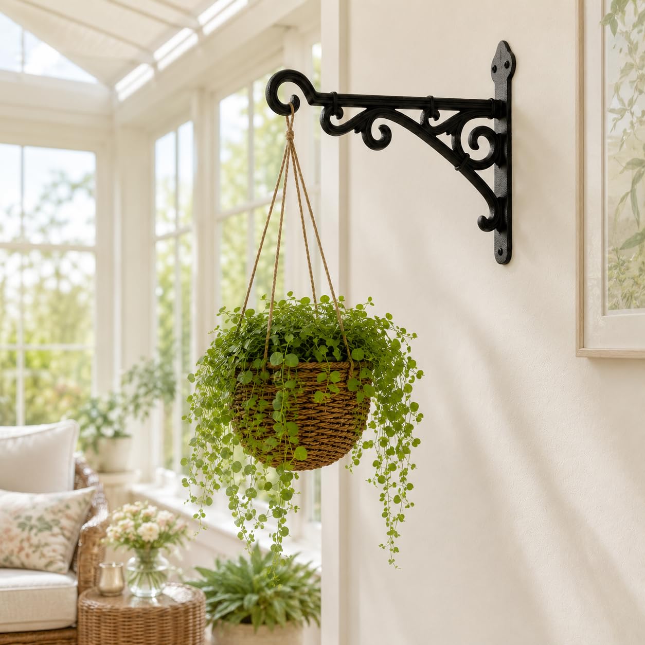 Comfy Hour Cast Iron Wall Mount Bracket - Primitive, Brown