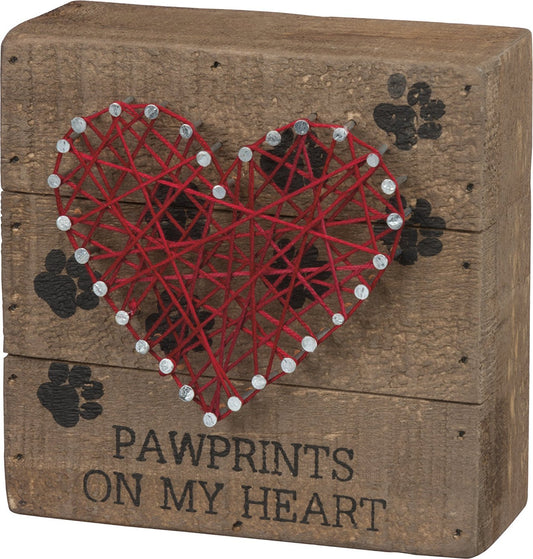 Primitives by Kathy String Art - Pawprints Size: 4.50" Square