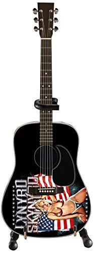 AXE HEAVEN 1 Lynyrd Skynyrd Girl W/Flag Guitar 2M L02 5006