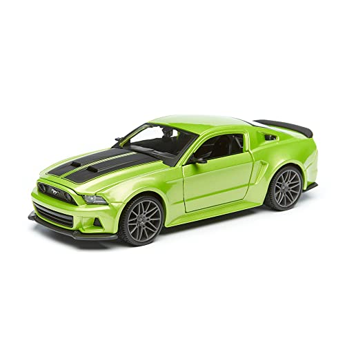 Maisto 1:24 Scale 2014 Ford Mustang Street Racer Diecast Vehicle (Colors May Vary)