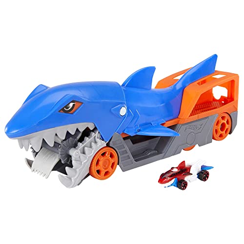 Hot Wheels Shark Chomp Transporter Playset with One 1:64 Scale Car for Kids 4 to 8 Years Old, Shark Bite Hauler Picks Up Cars in Its Jaws & Stores Up to Five in Its Belly