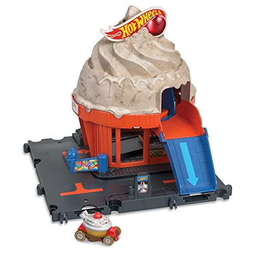 Mattel Hot Wheels City Track Set with 1 Car, Track Play That Connects to Other Sets, Ice Cream Shop Playset