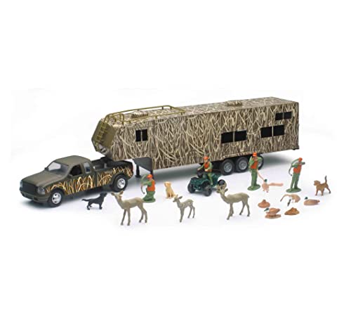 New Ray Toys Wildlife Hunter Fifth Wheel W/ Camo Camper & Deer Set Scale 1:32