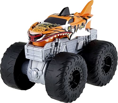 Mattel Hot Wheels Monster Trucks Roarin‚Äô Wreckers, 1 1:43 Scale Truck with Lights & Sounds, Plays Truck‚Äôs Theme Song, Toy for Kids 3 Years Old & Older