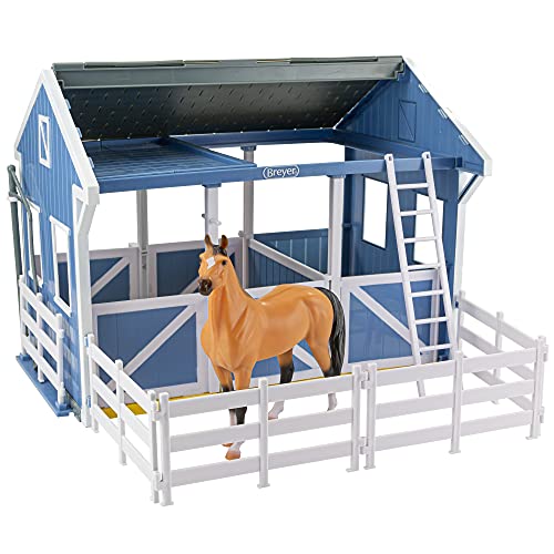 Breyer Horses Freedom Series Deluxe Country Stable & Wash Stall with Freedom Series Horse | 6 Piece Barn Playset | Horse Toy Model | 1:12 Scale Freedom Series Horse Figurine | Model #61149