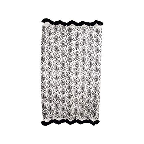 Foreside Home & Garden Black White Floral Patterned Woven 4 x 6 Foot Cotton Area Rug with Hand Tied Macram√© Fringe, 4x6