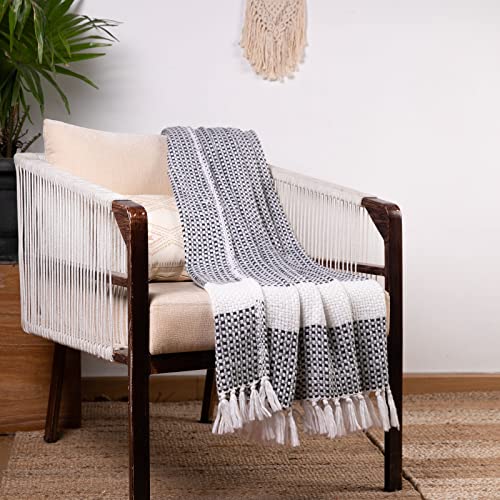 Bzaar Quintessential Textiles Classic Acrylic Throw Blanket with Fringes for Couch, Bed & Sofa, 50 x 60 Inch, Black & White