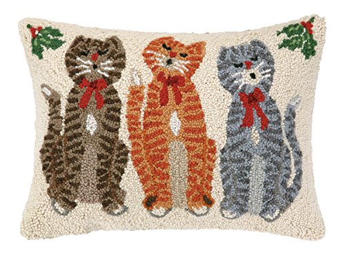 Peking Handicraft Caroling Cat Trio Hook Wool Throw Pillow