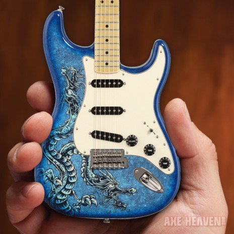 AXE HEAVEN DL-573 Licensed David Lozeau Fender The Dragon